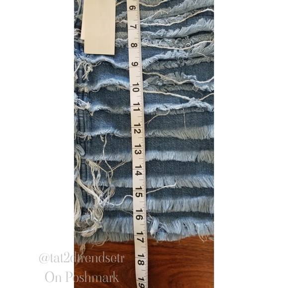 FREE Shipping! Levi's® High Rise Fringe Skirt - Picture 10 of 11